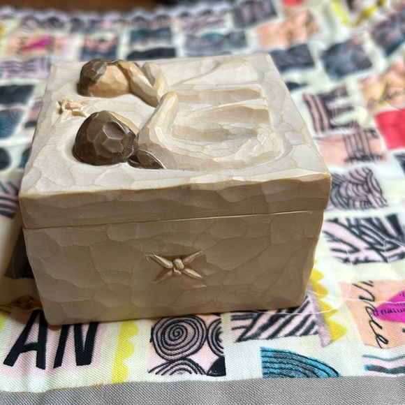 Willow Tree friendship box - Picture 2 of 7